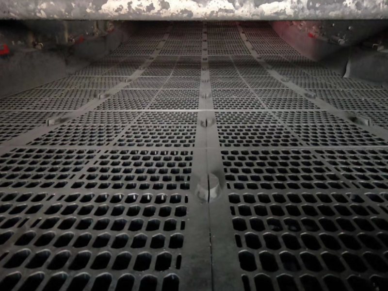 Panel de goma resistente al desgaste Mat de goma Placa de pantalla de goma